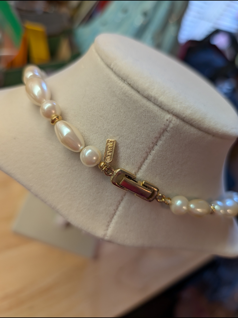 Gold-Accented Pearl Necklace - White Pearls